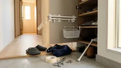 賃貸でも安心、100均でできる穴をあけない収納アイデア5選